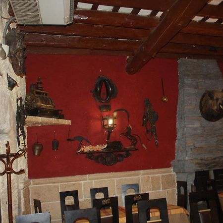 Hostal Restaurante La Diligencia Cunit Dış mekan fotoğraf