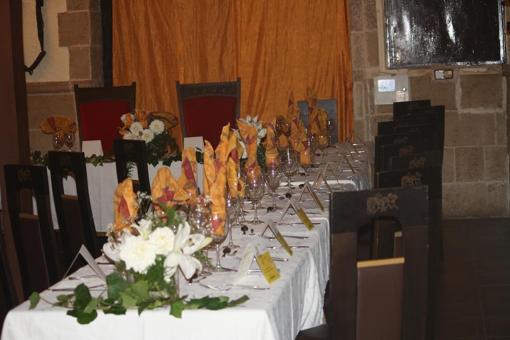 Hostal Restaurante La Diligencia Cunit Dış mekan fotoğraf