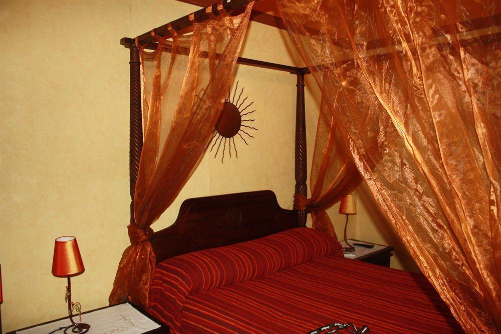 Hostal Restaurante La Diligencia Cunit Dış mekan fotoğraf