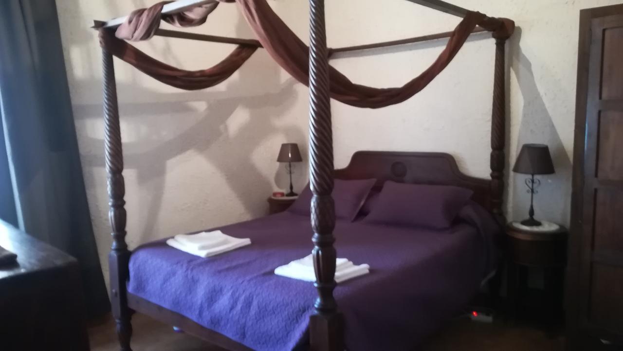 Hostal Restaurante La Diligencia Cunit Dış mekan fotoğraf