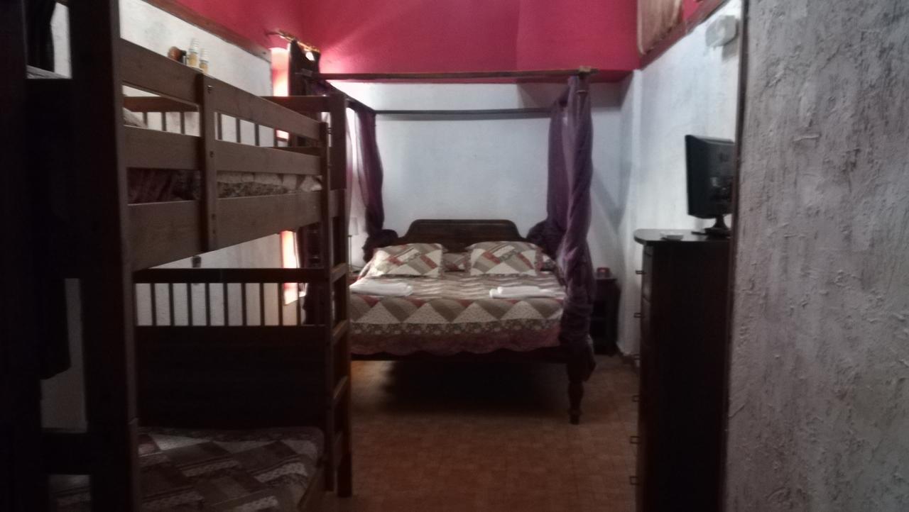 Hostal Restaurante La Diligencia Cunit Dış mekan fotoğraf