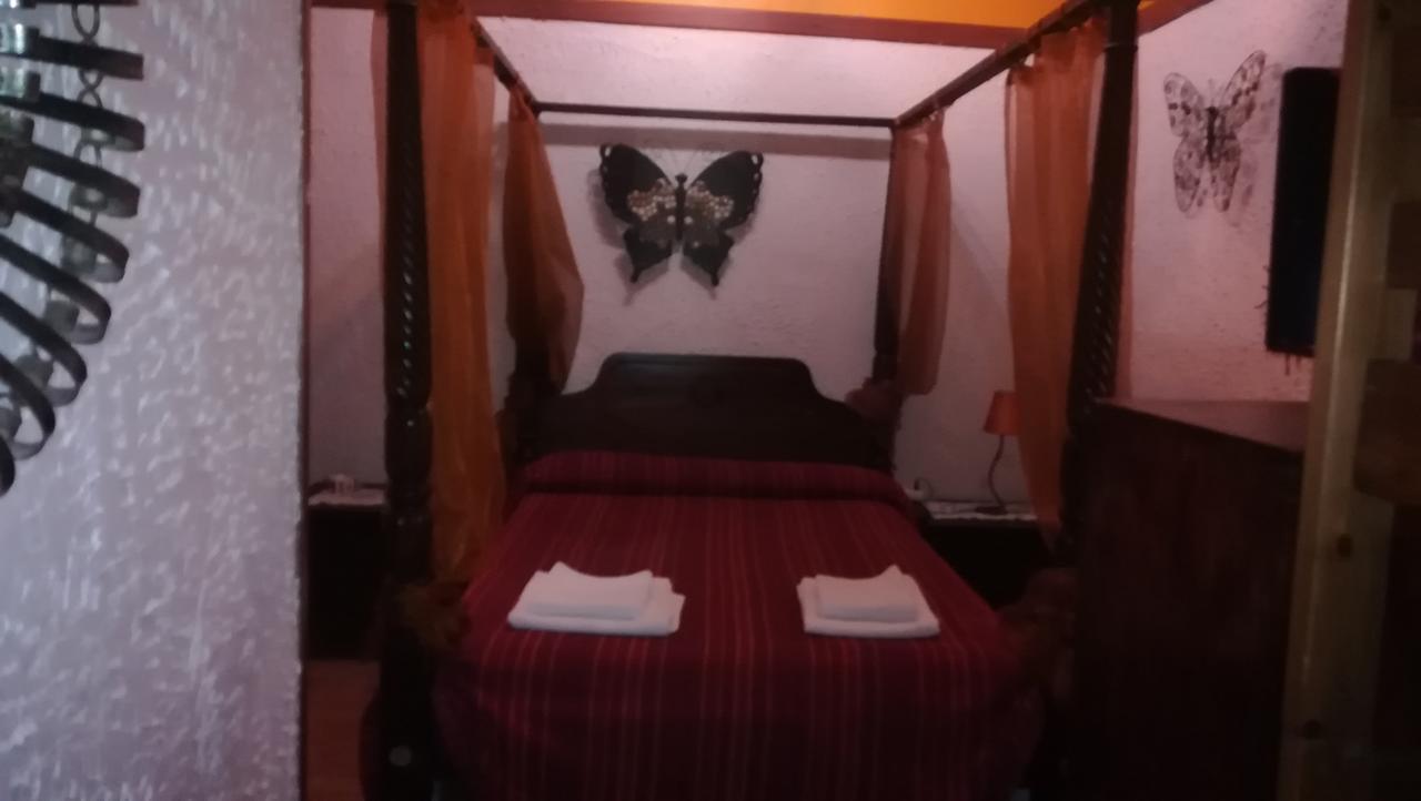 Hostal Restaurante La Diligencia Cunit Dış mekan fotoğraf