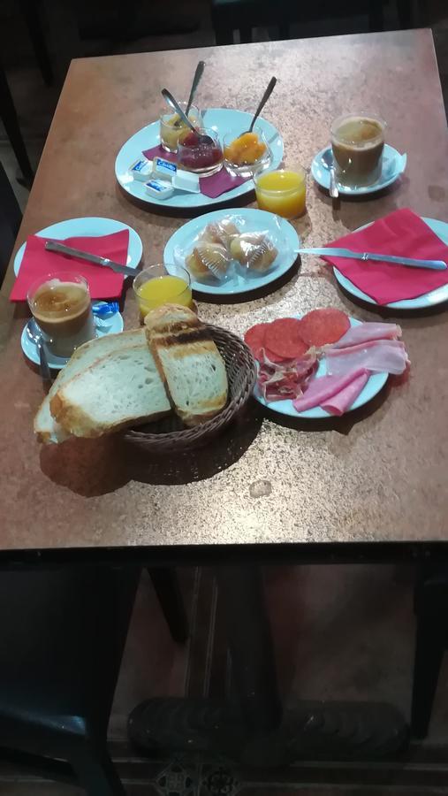 Hostal Restaurante La Diligencia Cunit Dış mekan fotoğraf